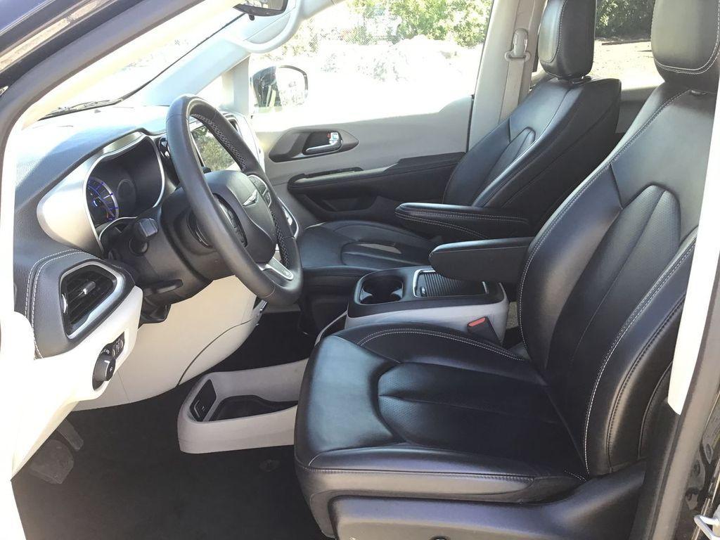 used 2024 Chrysler Pacifica Hybrid car, priced at $31,775