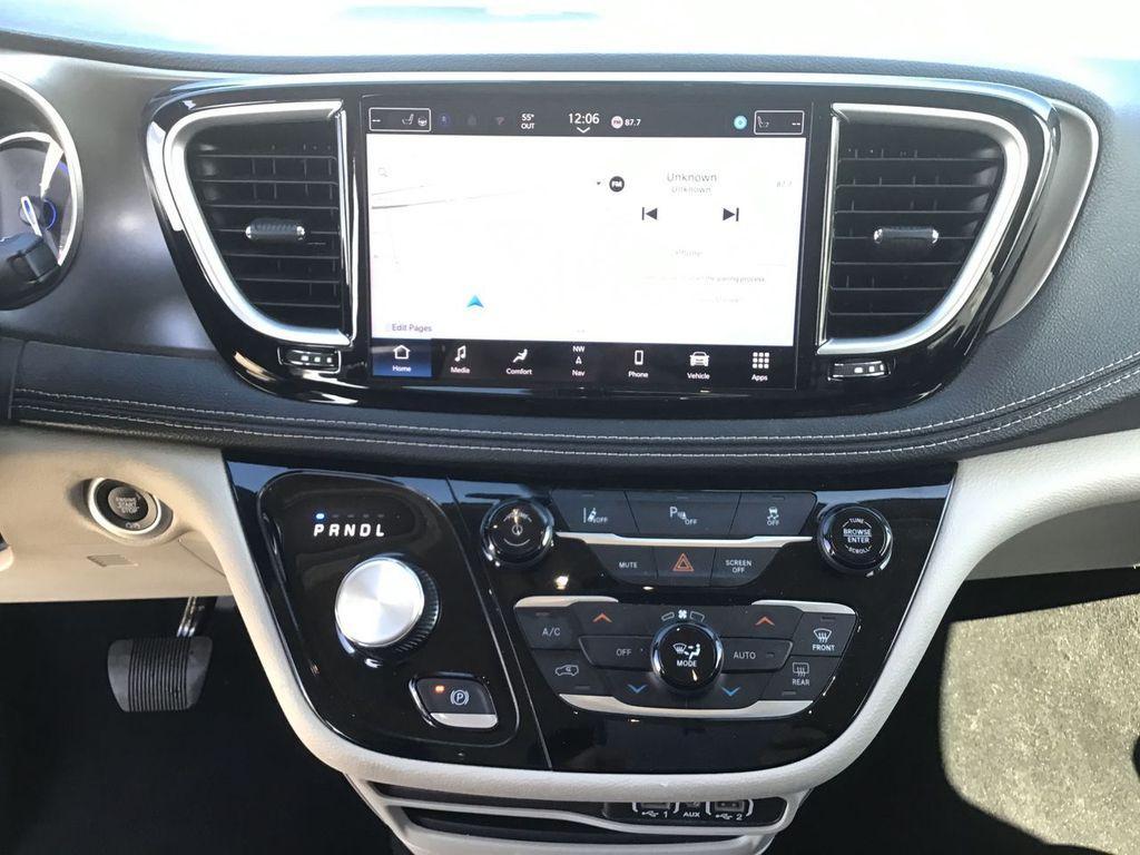 used 2024 Chrysler Pacifica Hybrid car, priced at $31,775