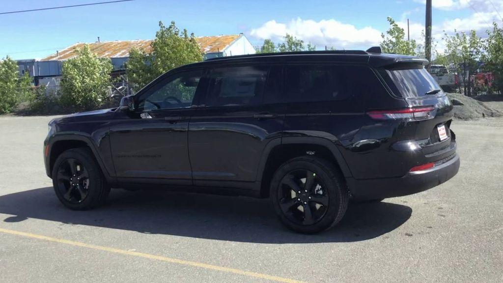 new 2025 Jeep Grand Cherokee L car, priced at $43,233