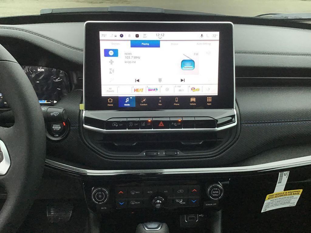 new 2026 Jeep Compass car, priced at $37,670