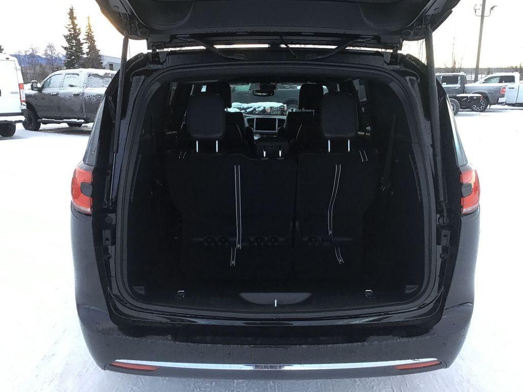 new 2026 Chrysler Pacifica car, priced at $44,934
