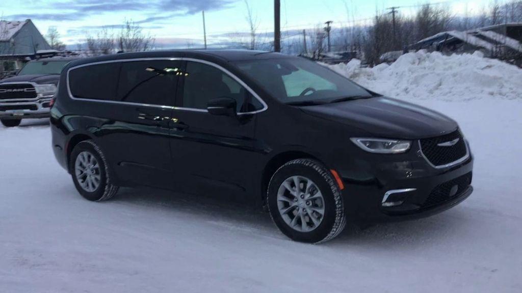 new 2026 Chrysler Pacifica car, priced at $44,934