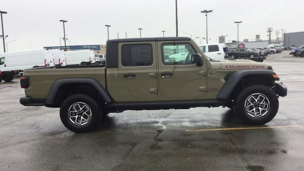 new 2025 Jeep Gladiator car, priced at $49,133