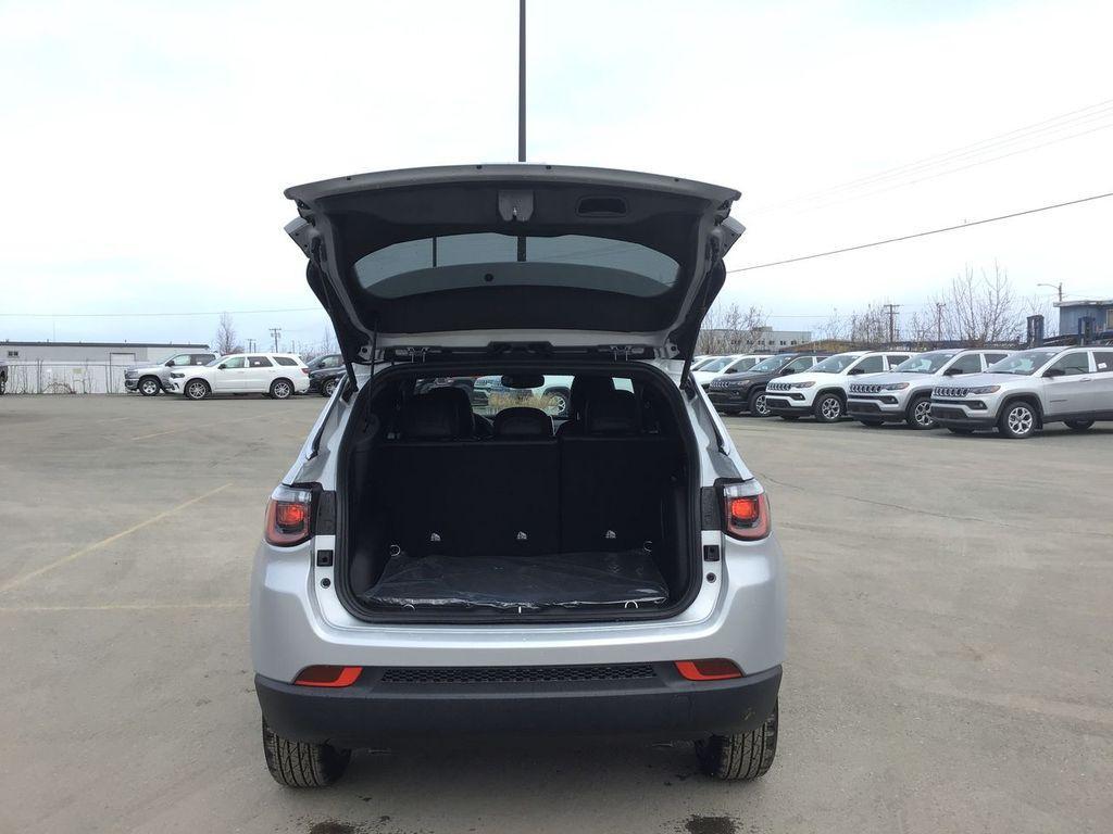 new 2025 Jeep Compass car, priced at $31,987