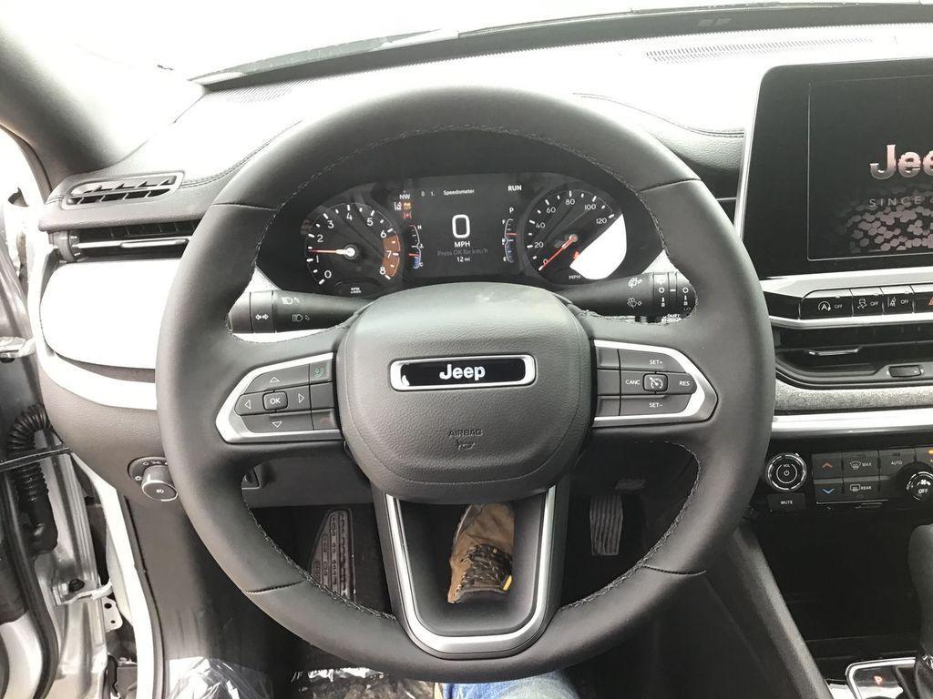 new 2025 Jeep Compass car, priced at $31,987