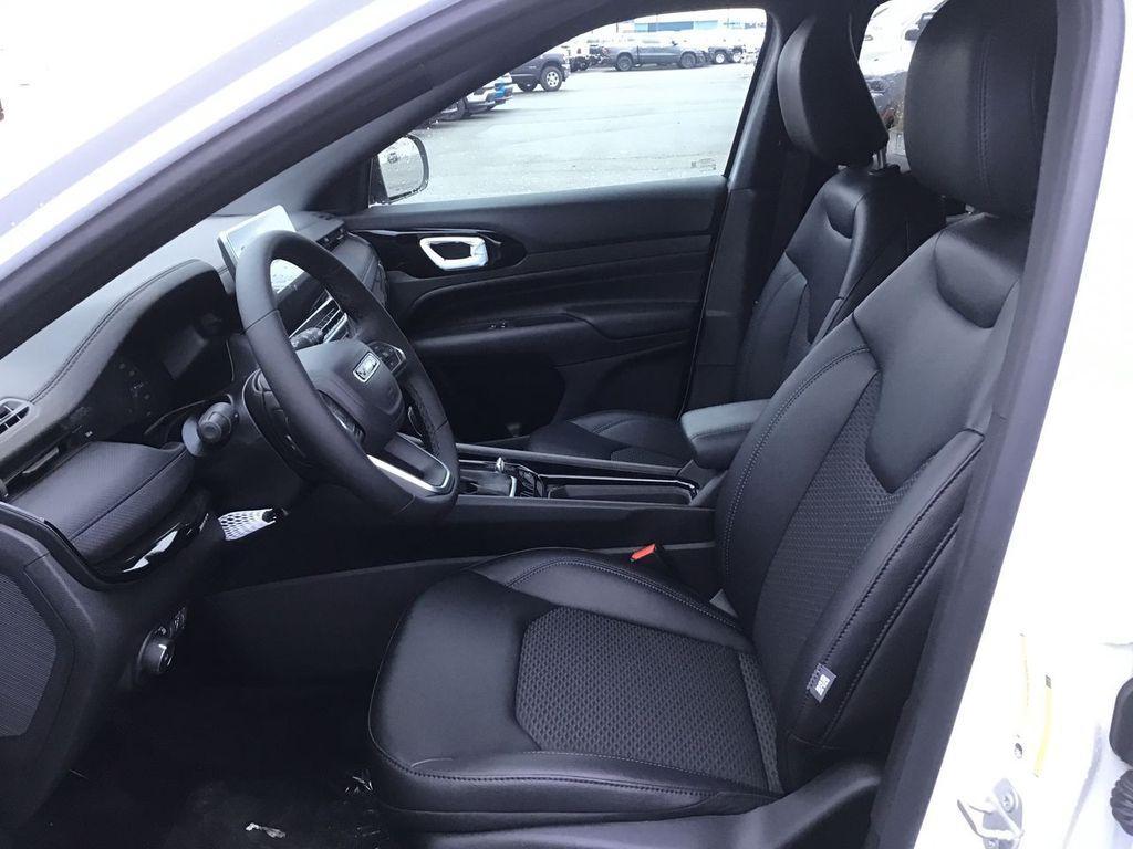 new 2026 Jeep Compass car, priced at $33,044