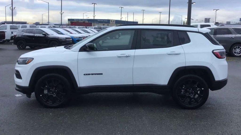 new 2026 Jeep Compass car, priced at $33,044