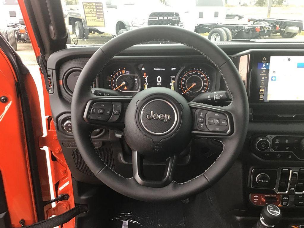 new 2025 Jeep Gladiator car, priced at $51,133