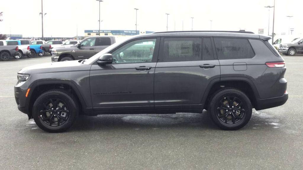 new 2025 Jeep Grand Cherokee L car, priced at $41,474