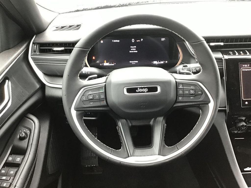 new 2025 Jeep Grand Cherokee L car, priced at $41,474