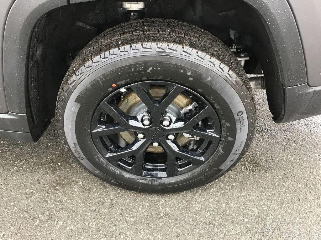 new 2025 Jeep Grand Cherokee L car, priced at $41,474