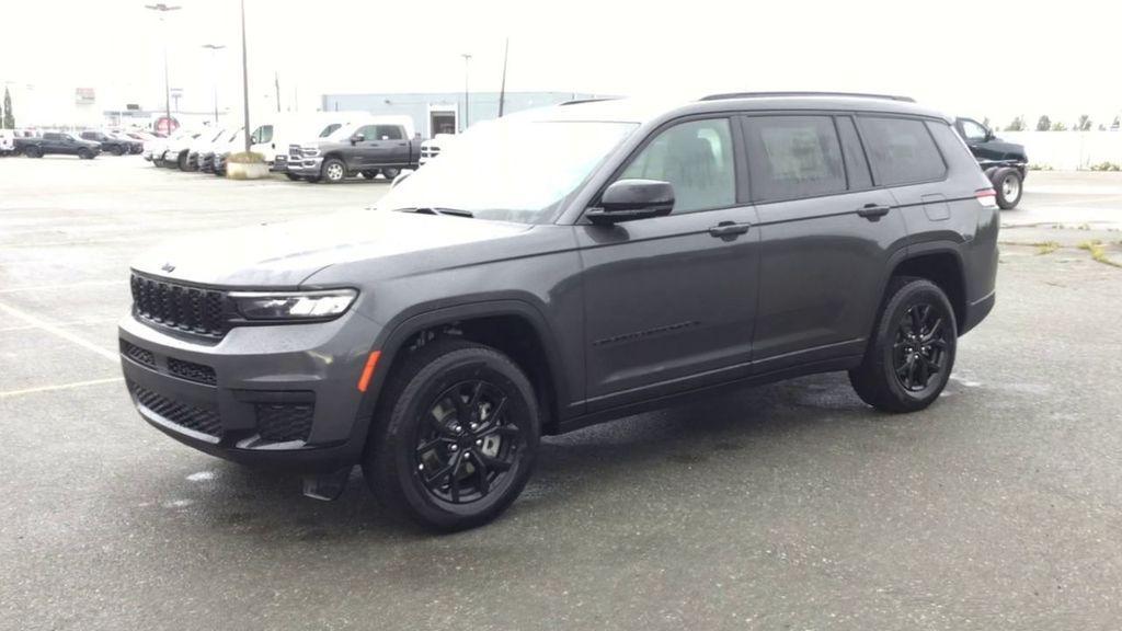 new 2025 Jeep Grand Cherokee L car, priced at $41,474