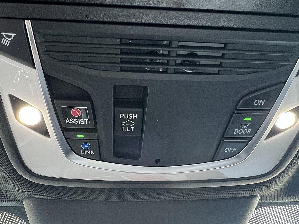 used 2025 Acura TLX car, priced at $43,911