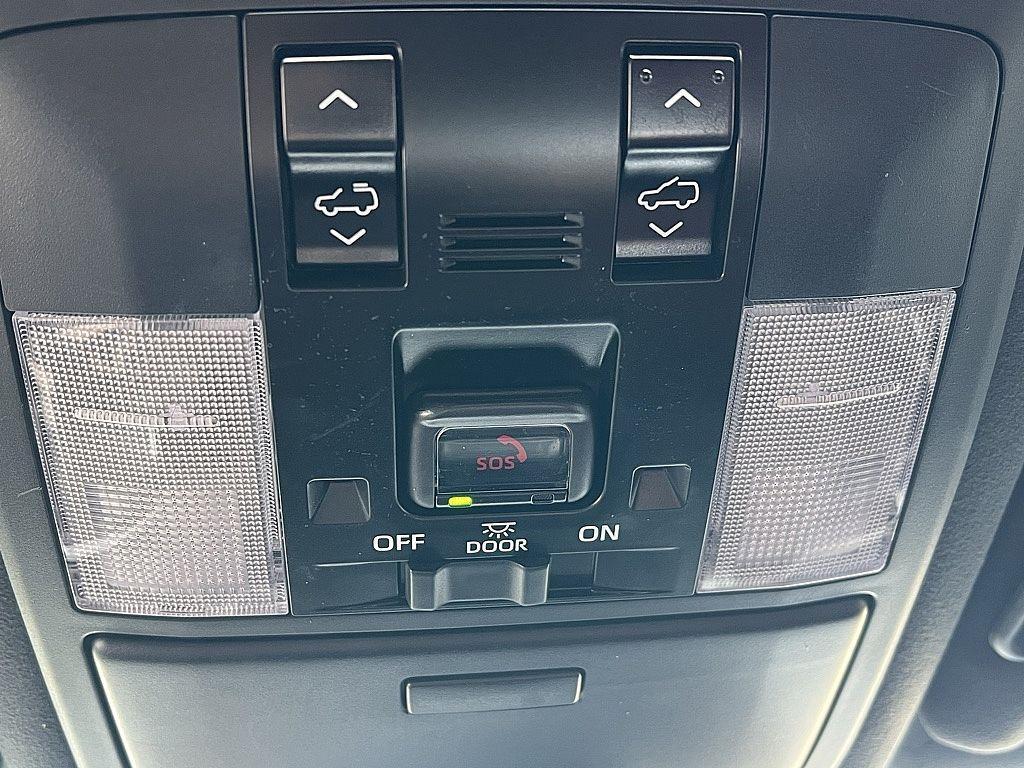 used 2022 Lexus GX 460 car, priced at $41,930