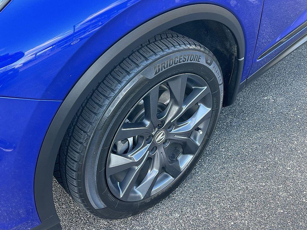 used 2022 Acura MDX car, priced at $32,443