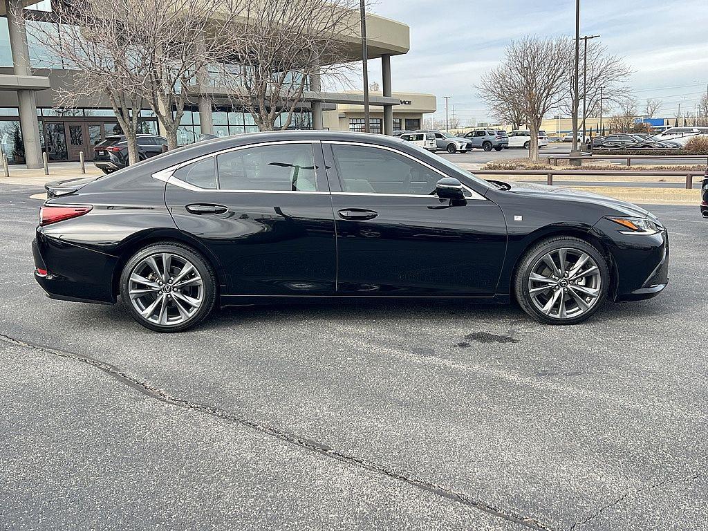 used 2022 Lexus ES 350 car, priced at $40,911