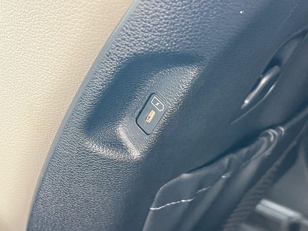 used 2023 Kia Telluride car, priced at $32,932