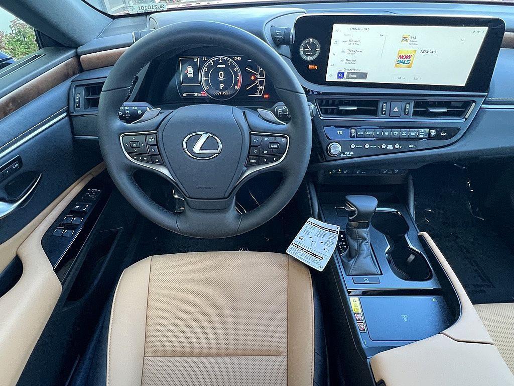 new 2025 Lexus ES 350 car, priced at $50,650