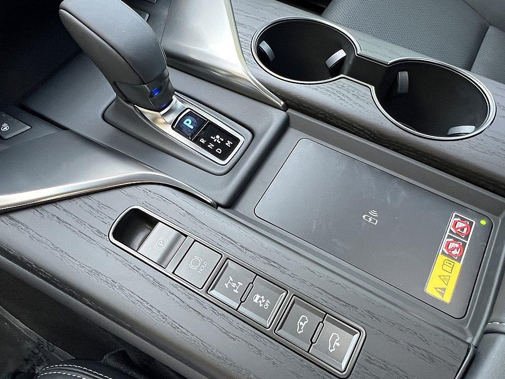 new 2025 Lexus LX 700h car, priced at $123,422