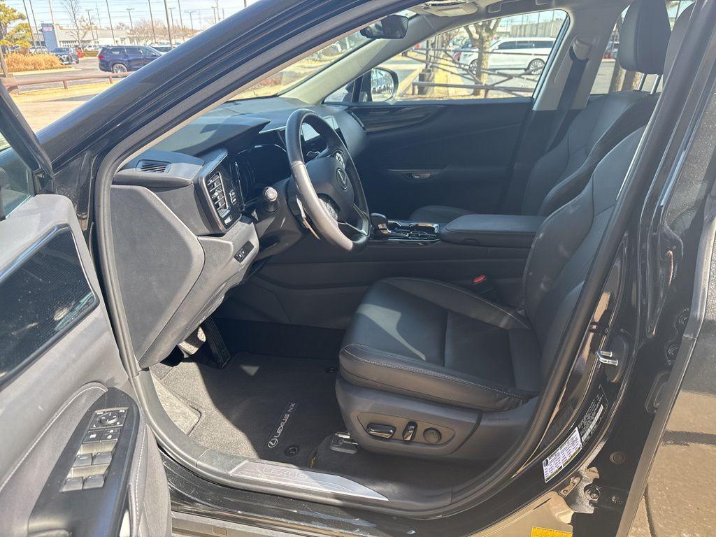 used 2025 Lexus NX 250 car, priced at $40,041
