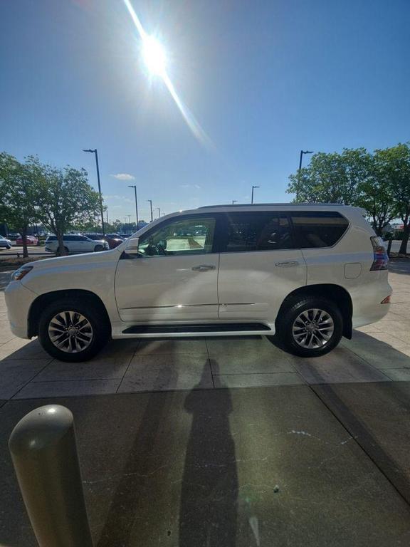 used 2014 Lexus GX 460 car, priced at $26,478