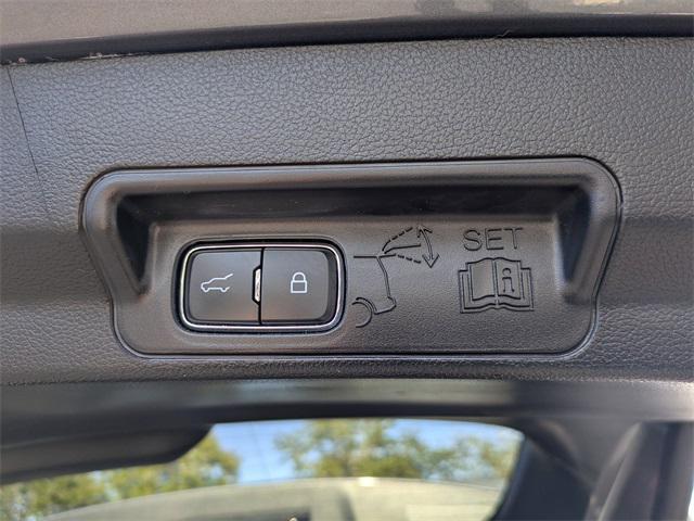 used 2024 Ford Explorer car, priced at $25,557