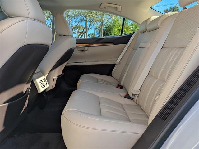 used 2016 Lexus ES 300h car, priced at $19,499