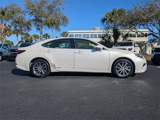 used 2016 Lexus ES 300h car, priced at $19,499