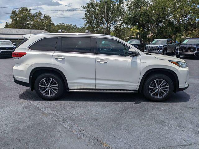 used 2018 Toyota Highlander car, priced at $21,276