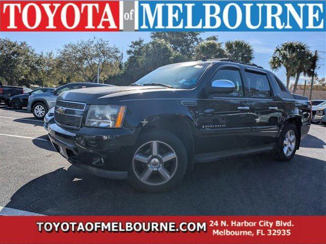used 2007 Chevrolet Avalanche car, priced at $8,912