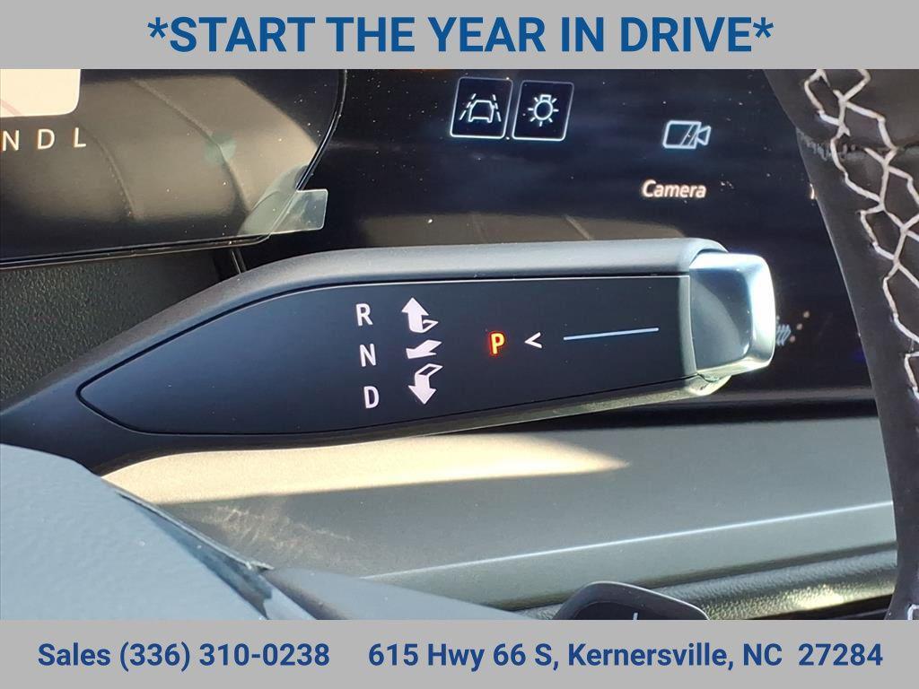 new 2026 Chevrolet Traverse car, priced at $39,920