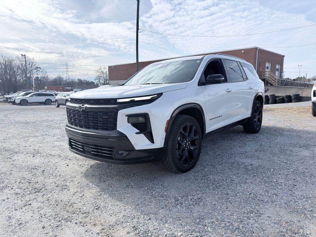 used 2025 Chevrolet Traverse car, priced at $46,700