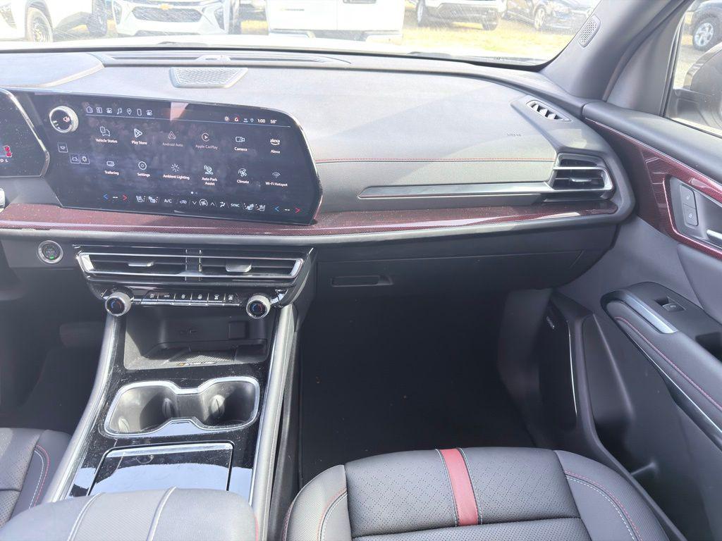 used 2025 Chevrolet Traverse car, priced at $46,700