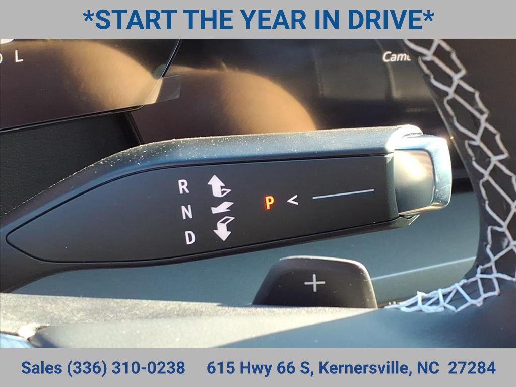 new 2026 Chevrolet Traverse car, priced at $38,920