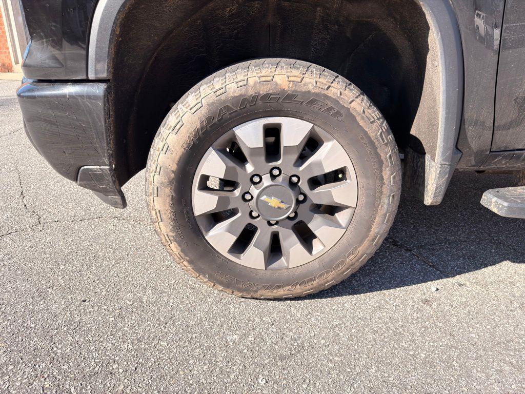 used 2024 Chevrolet Silverado 2500 car, priced at $47,000