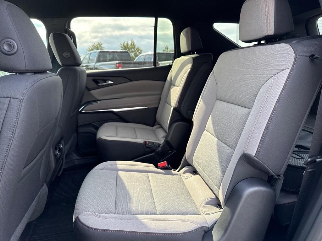 new 2026 Chevrolet Traverse car, priced at $39,420