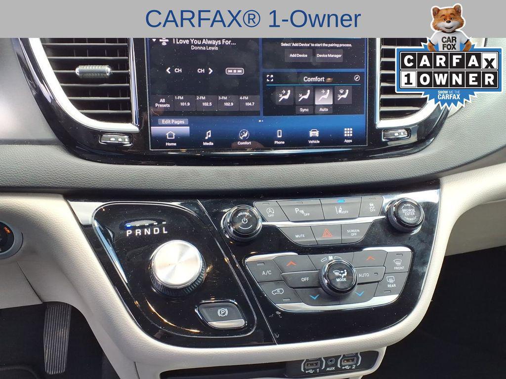 used 2024 Chrysler Pacifica car, priced at $23,257