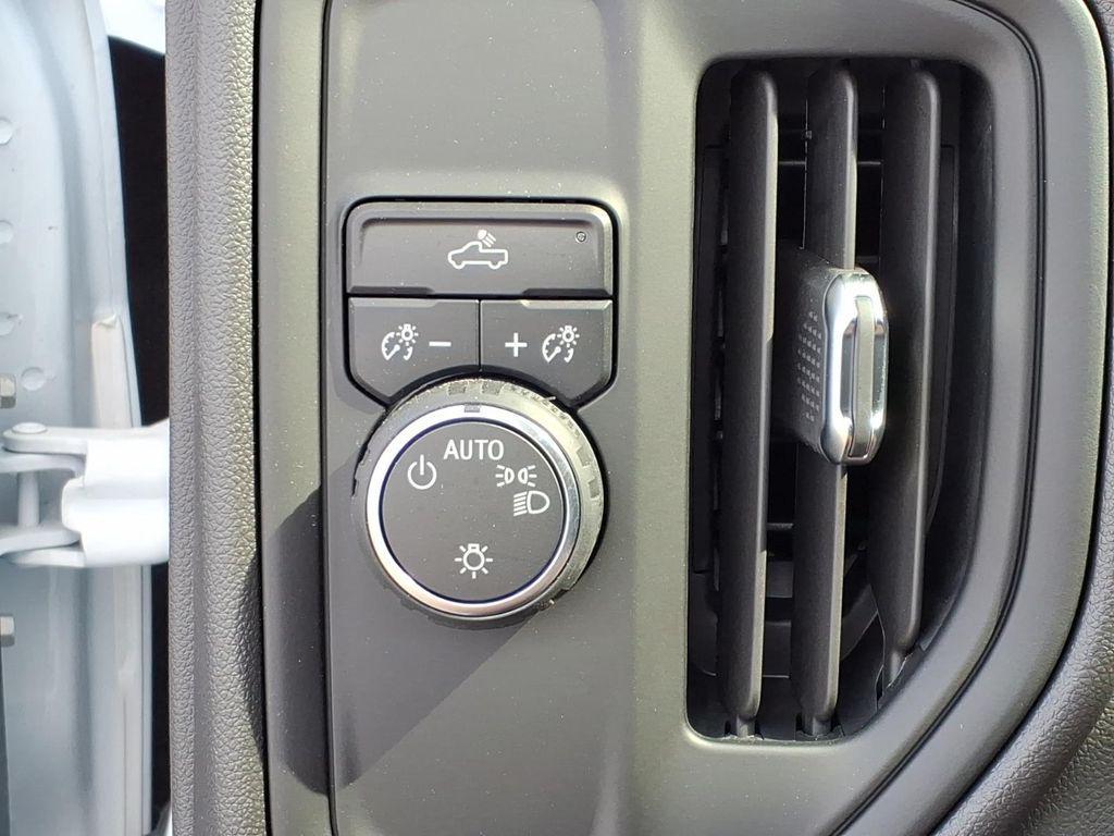 used 2025 Chevrolet Silverado 1500 car, priced at $32,500