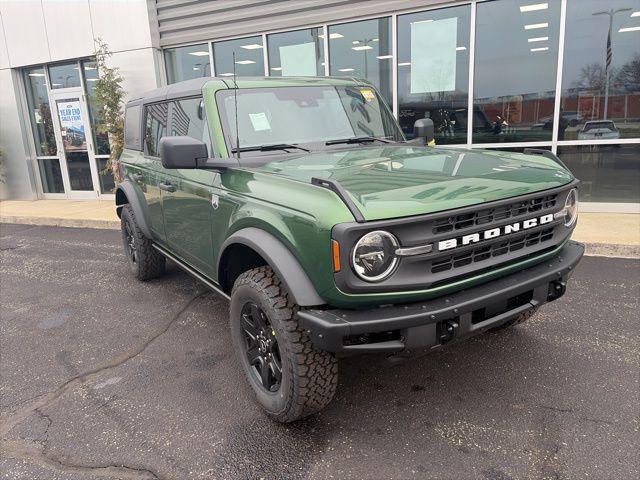 new 2025 Ford Bronco car, priced at $50,030
