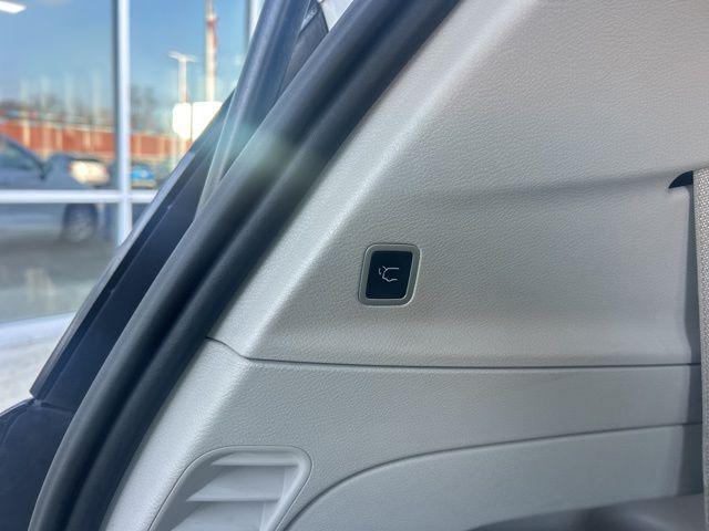 used 2024 Chrysler Pacifica car, priced at $29,490