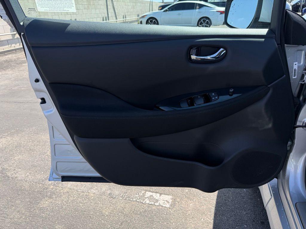 new 2025 Nissan Leaf car, priced at $35,652