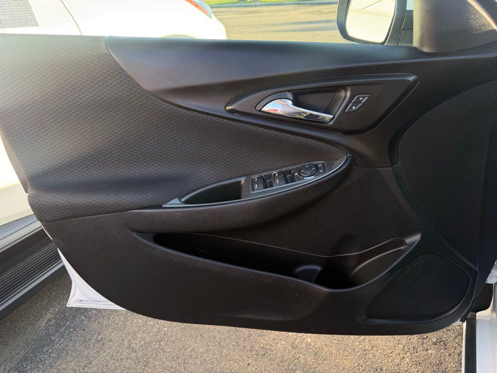 used 2023 Chevrolet Malibu car, priced at $16,998