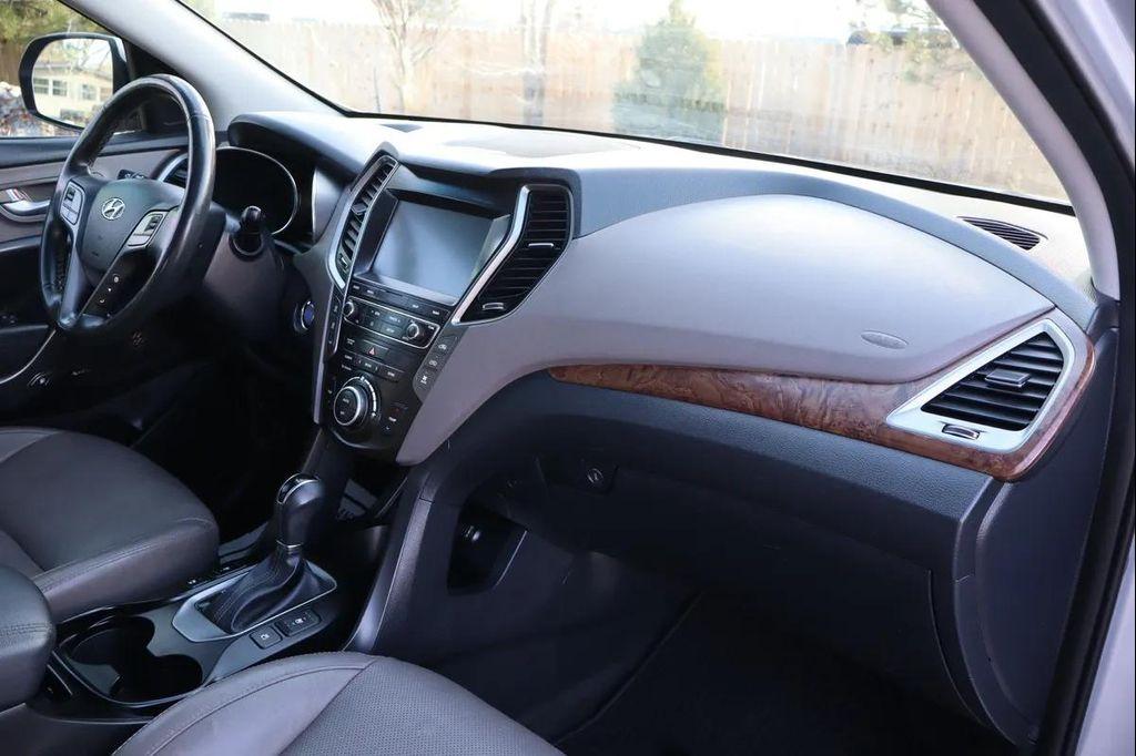 used 2019 Hyundai Santa Fe XL car, priced at $13,999