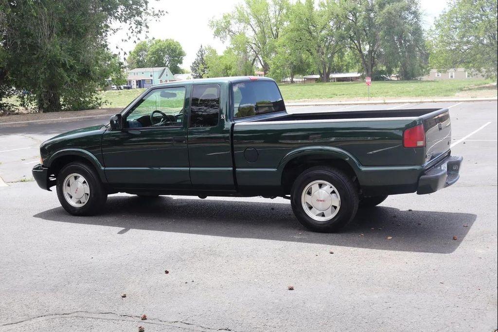 used 2002 GMC Sonoma car, priced at $12,999