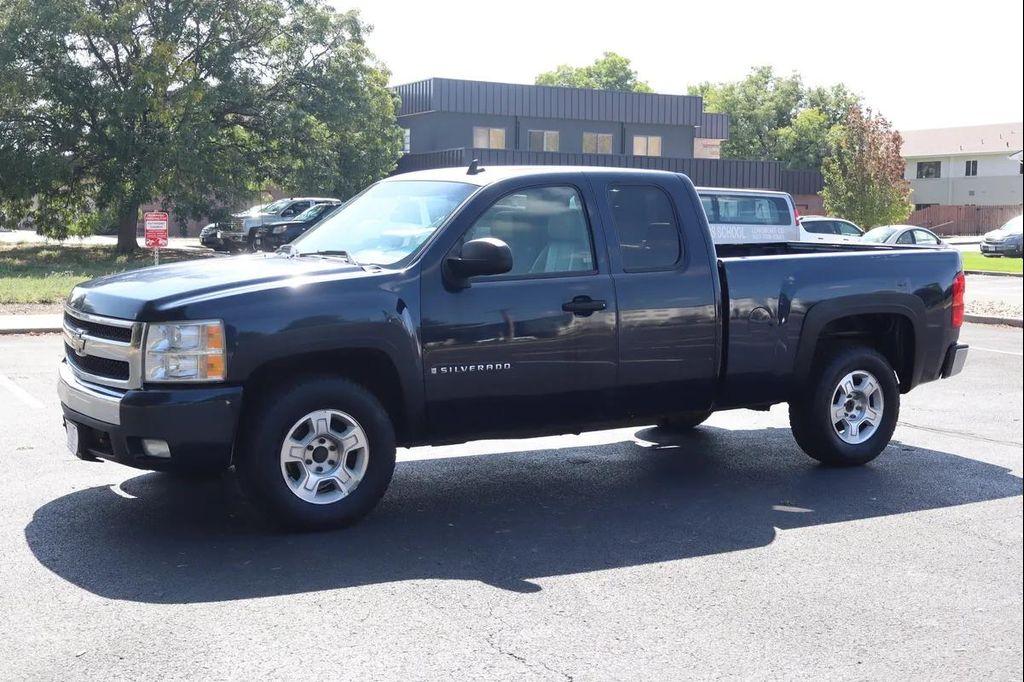 used 2007 Chevrolet Silverado 1500 car, priced at $6,999