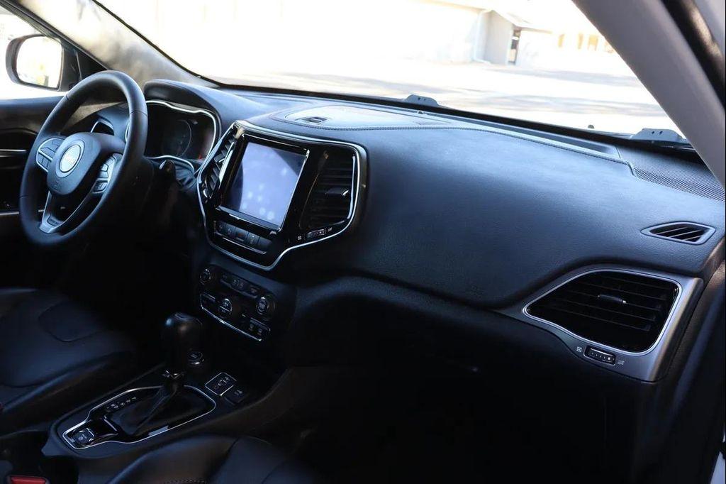 used 2022 Jeep Cherokee car, priced at $17,999