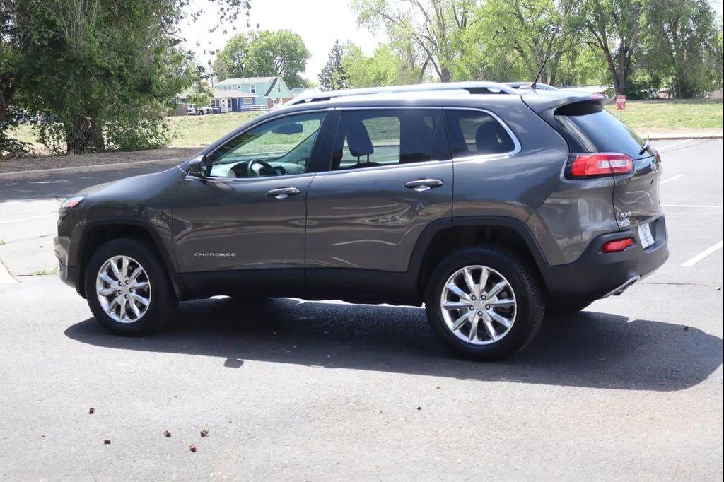 used 2014 Jeep Cherokee car, priced at $11,999