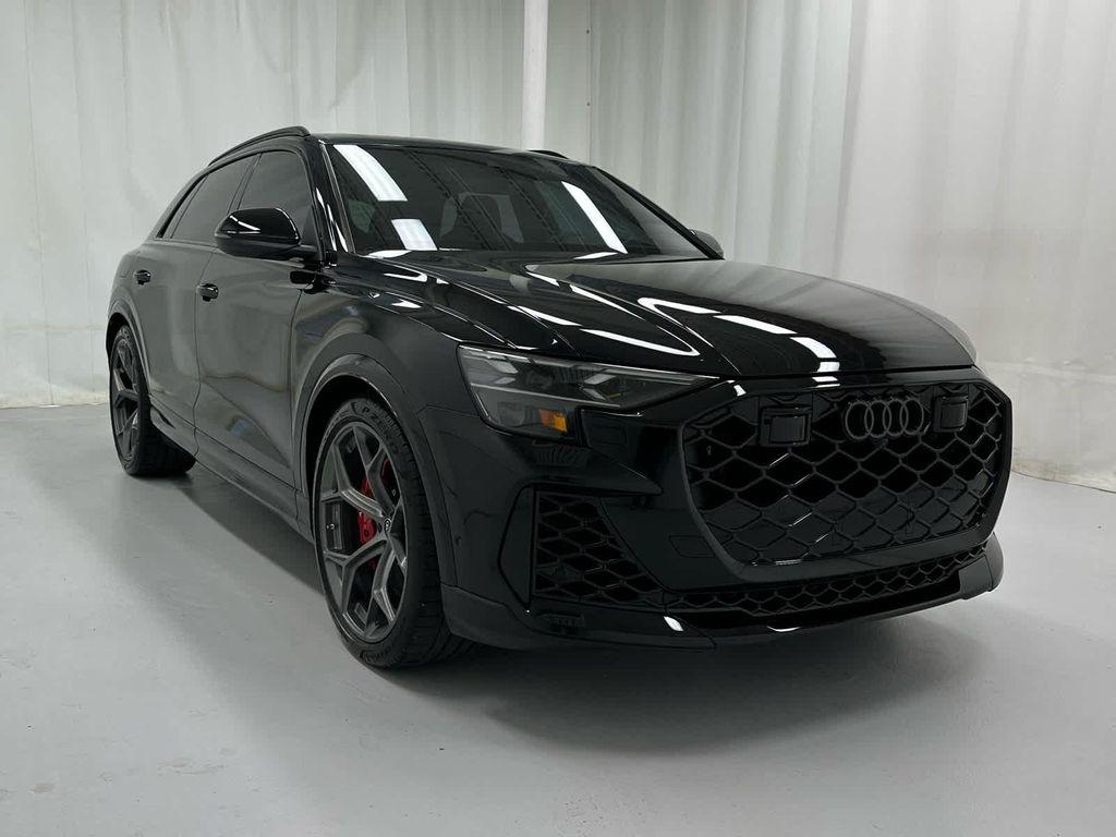 used 2025 Audi RS Q8 car, priced at $138,997