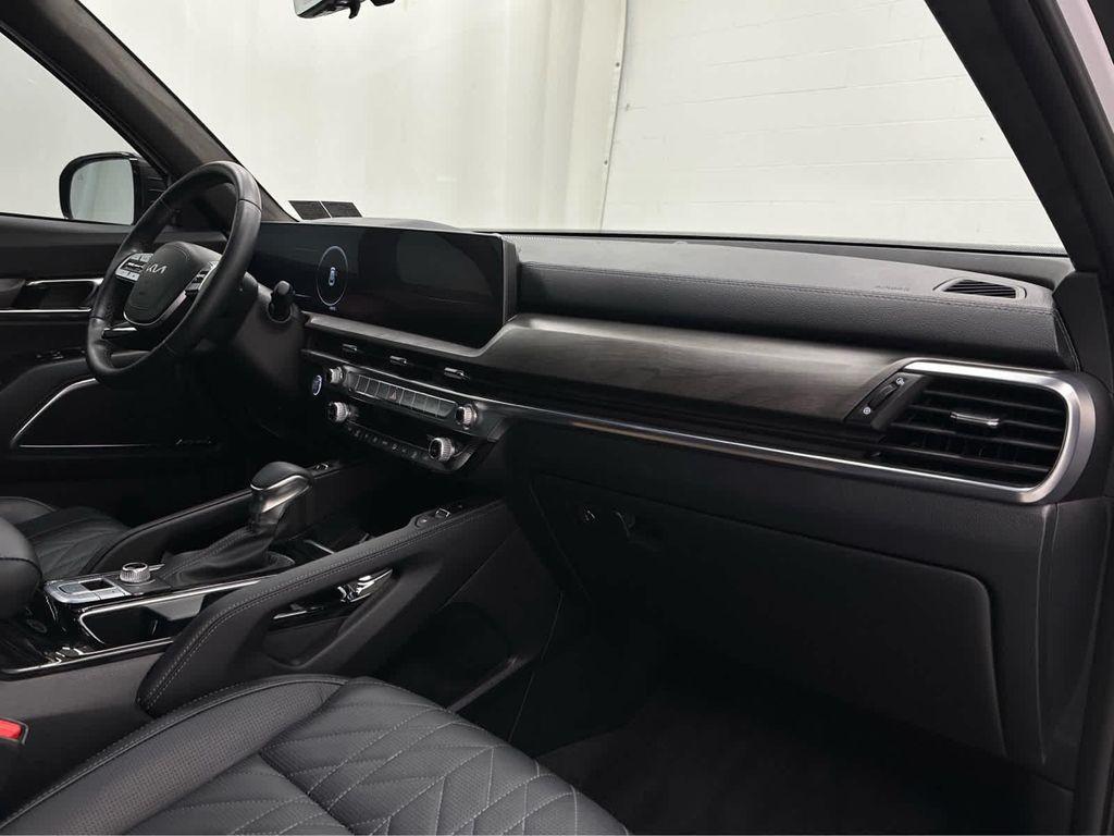 used 2025 Kia Telluride car, priced at $48,999