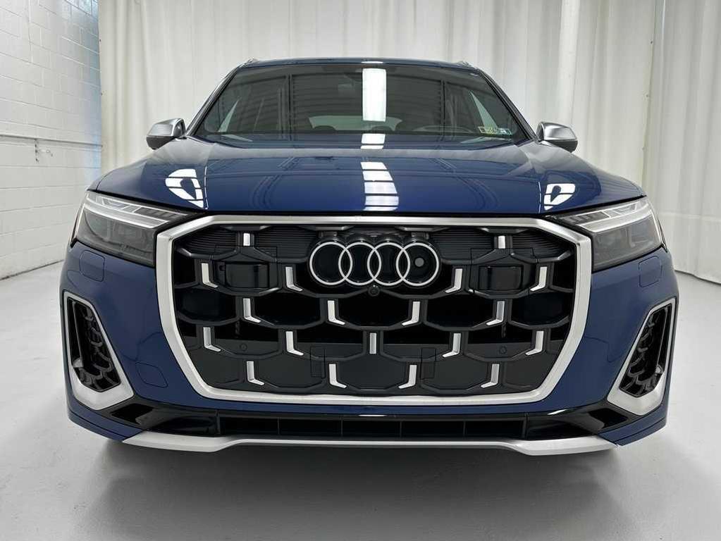 used 2025 Audi SQ7 car, priced at $89,999